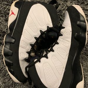 Air Jordan Retro 9 White/Black